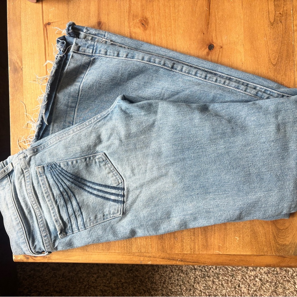 7 For All Mankind Light Blue Denim Jeans with Back Label